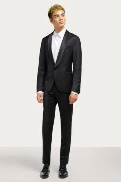 DRYKORN Smoking Hose In Hochwertigem Wollserge Schwarz -Drykorn Geschäft 888 40 190002 40510 QUINTEN S 1000 02 1d865c0bce80a8e5583511eeecb95fd997e913e5 720x1080