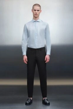 Klassisches Slim Fit Hemd Mit Haifischkragen Blau -Drykorn Geschäft 888 47 124126 47343 JEDDA 3800 02 bbad430f26d4dc47acd9385726f72c74cc9b85e4 720x1080