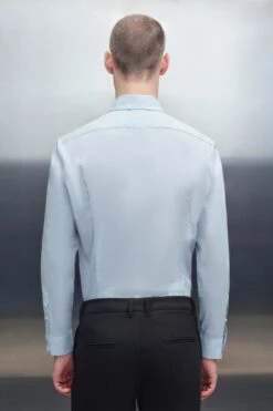 Klassisches Slim Fit Hemd Mit Haifischkragen Blau -Drykorn Geschäft 888 47 124126 47343 JEDDA 3800 03 04bd969c62104ff40e87d934fa4bc0b770a7319e 720x1080