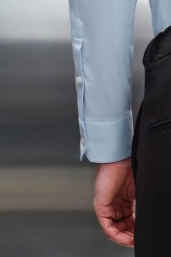 Klassisches Slim Fit Hemd Mit Haifischkragen Blau -Drykorn Geschäft 888 47 124126 47343 JEDDA 3800 05 5179ef5f530f5843221af5a2b1ebcb7c9bd72eb5 720x1080