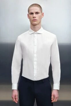 Klassisches Slim Fit Hemd Mit Haifischkragen Weiß