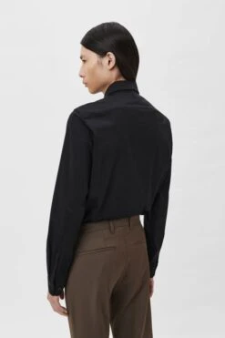 Klassisches Tight Fit Hemd Aus Elastischem Jersesy Schwarz 9 Klassisches Tight Fit Hemd Aus Elastischem Jersesy Schwarz -Drykorn Geschäft 888 47 136169 47268 ZED 1000 03 fb7b42fac2965f3cb5effdc7fd6cd0b52f3c6f7b 720x1080