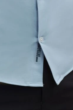 Klassisches Tight Fit Hemd Aus Elastischem Jersesy Blau -Drykorn Geschäft 888 47 136169 47268 ZED 3803 05 fb44edfa2557e876629d77004931ca2a361b1a83 720x1080